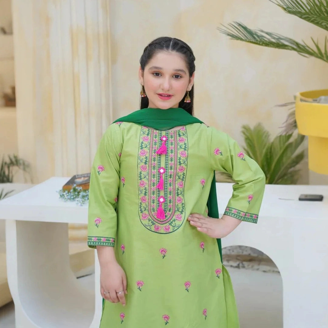 Zoya - Festive Embroidery Kids Set