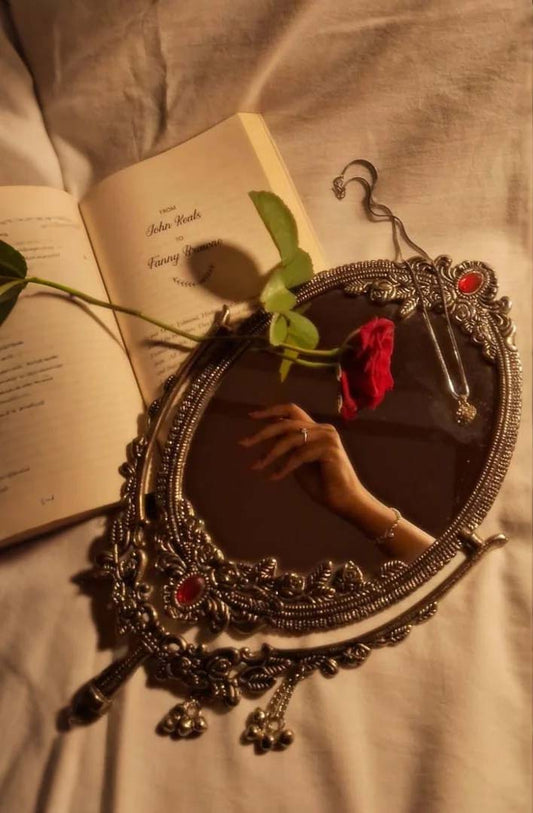 নার্সিসাসের অভিশাপ!