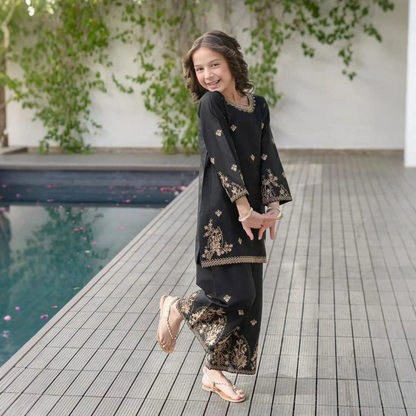 Hur - Floral Embroidered Kids Suit