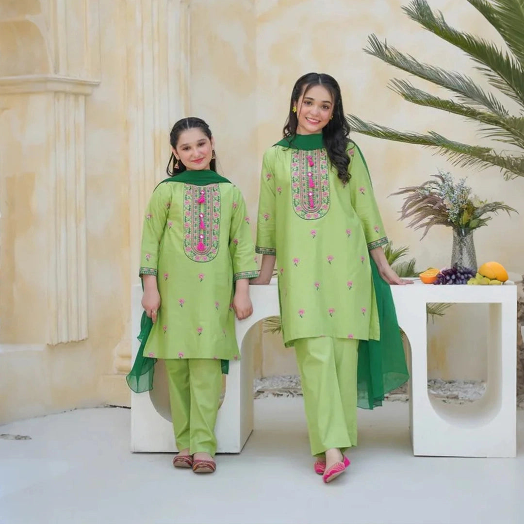 Zoya - Festive Embroidery Kids Set