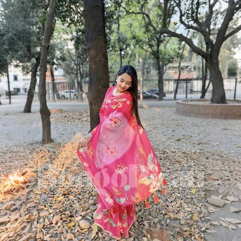 Kumudini - Floral Printed Synthetic Saree