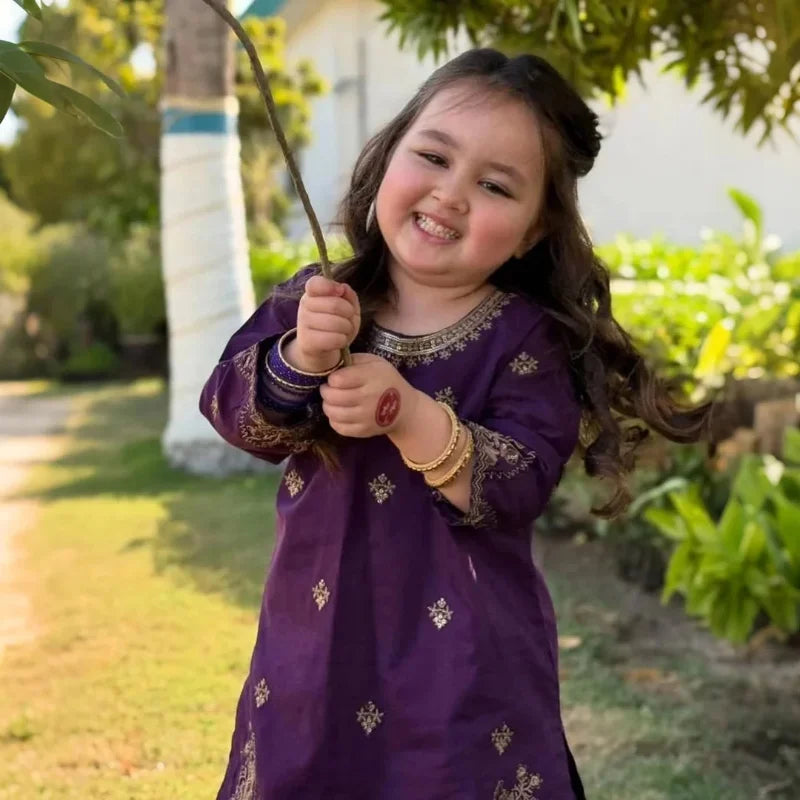 Haniya-Embroidered-2 Piece Kids Set