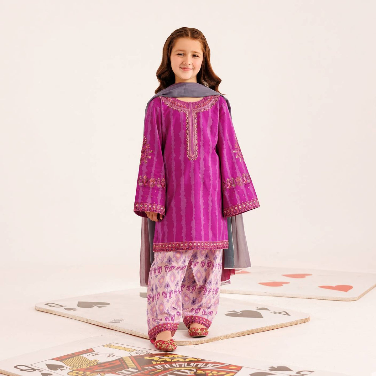 Rushna-Embroidered-3 Piece Kids Set