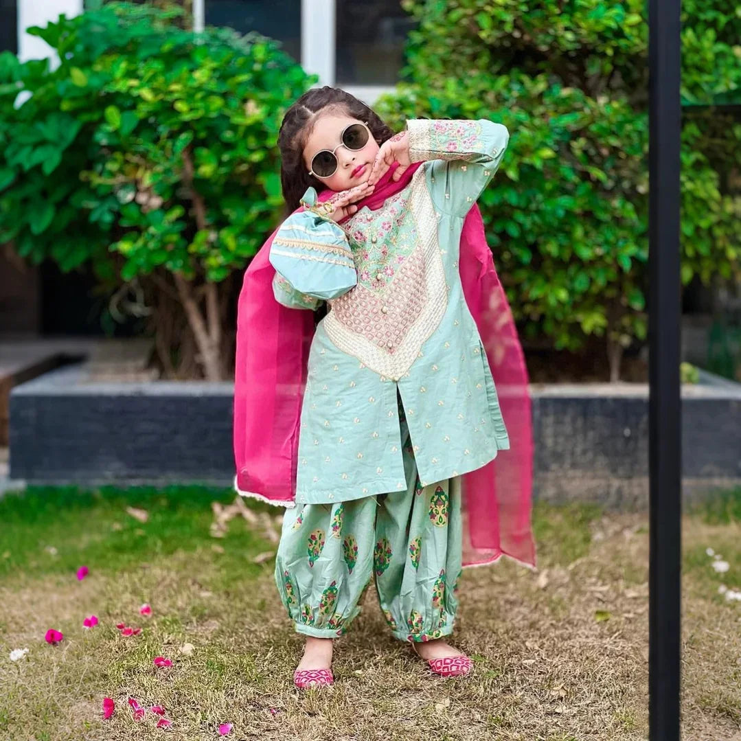 Tooba-Embroidered-4 Piece Kids Set