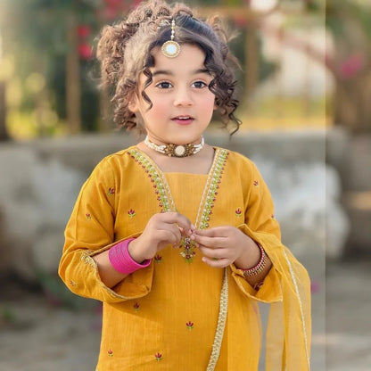 Zainab-Embroidered-3 Piece Kids Set