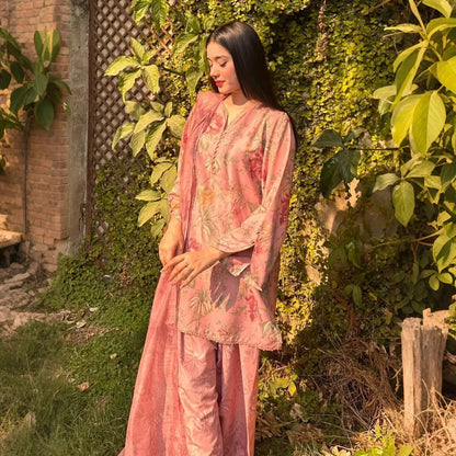 Zeenat – Floral Printed Suit Set