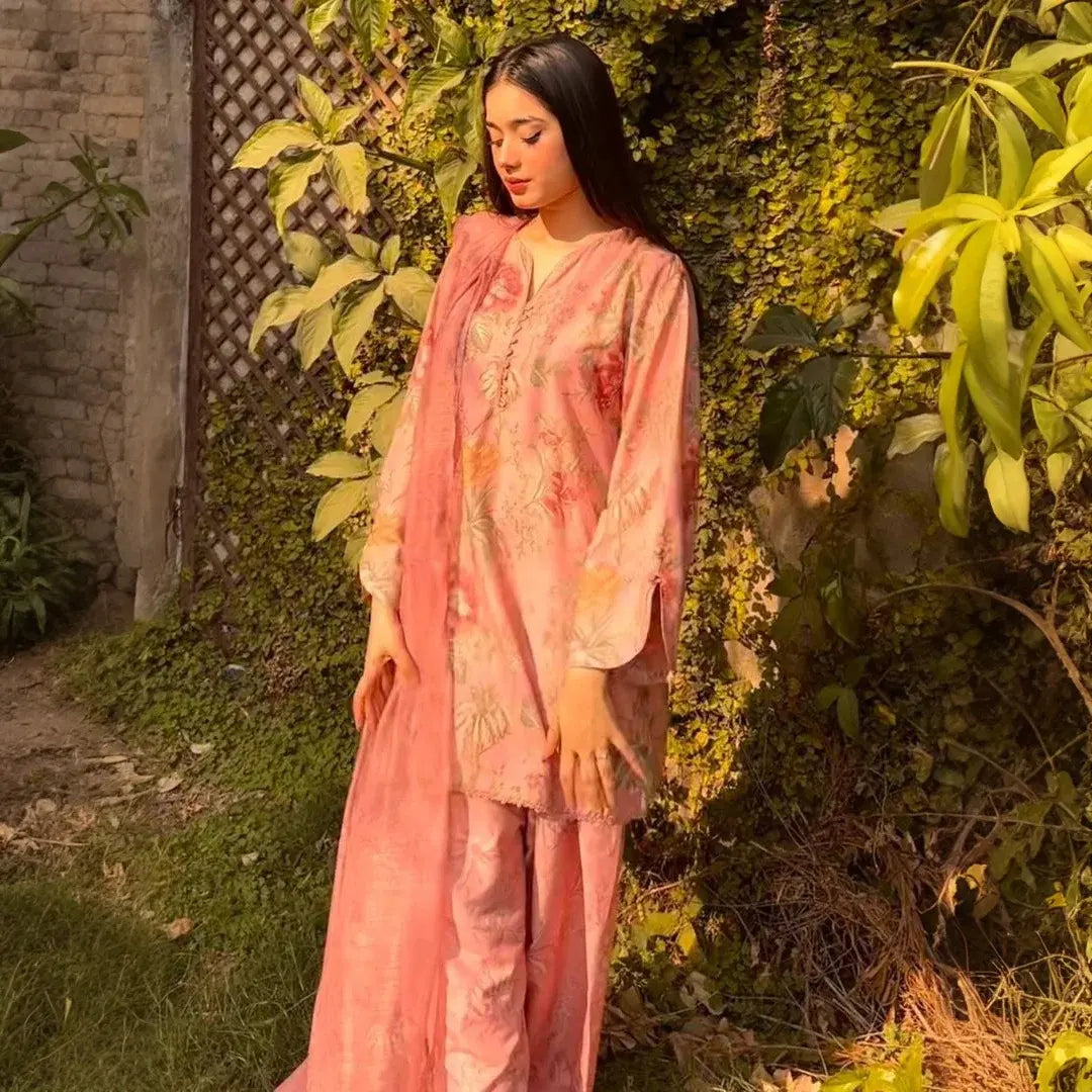 Zeenat – Floral Printed Suit Set
