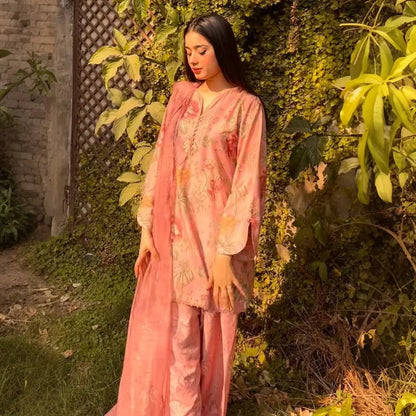 Zeenat – Floral Printed Suit Set