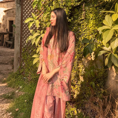 Zeenat – Floral Printed Suit Set