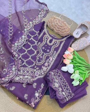 Mahira - Organza Embroidered Suit Set